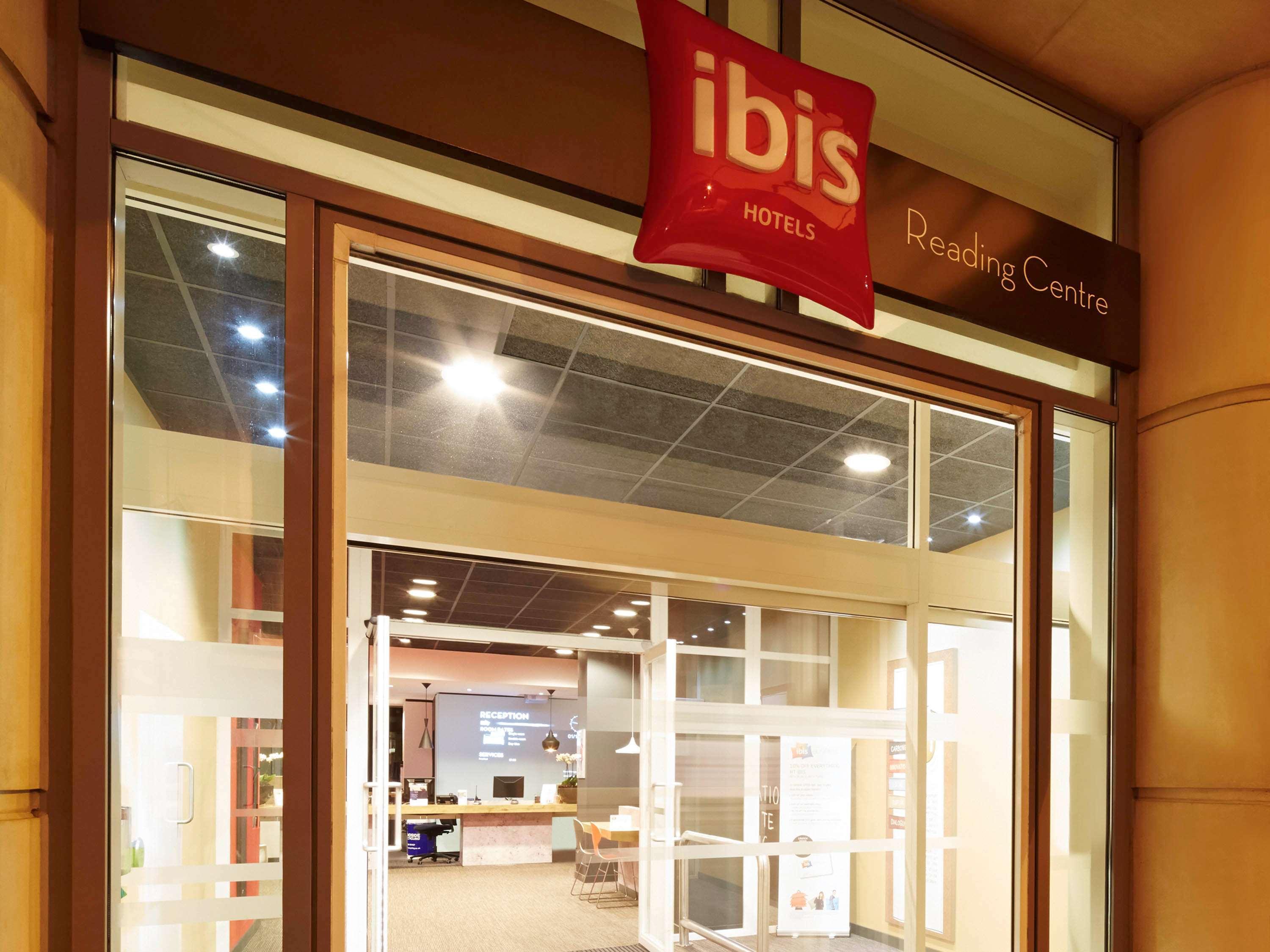 Ibis Reading Centre Hotel Exterior foto