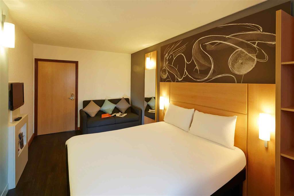 Ibis Reading Centre Hotel Exterior foto